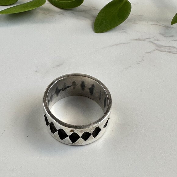 Taxco Mexico Sterling Silver Wide Band Ring With Black Details Size 10 - Picture 9 of 9